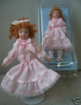 Doll House Girl