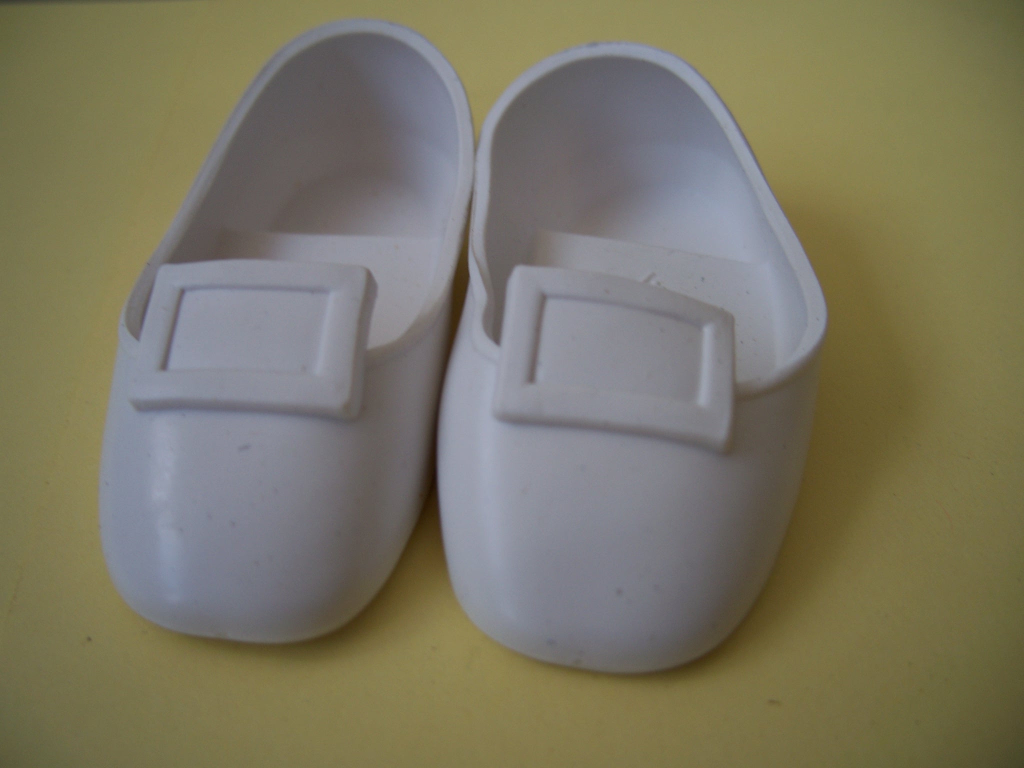 Plastic Doll Shoe Style 4 Plastic Doll Shoe Style 4